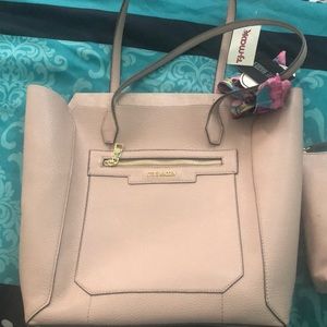 Steve Madden purse with pouch